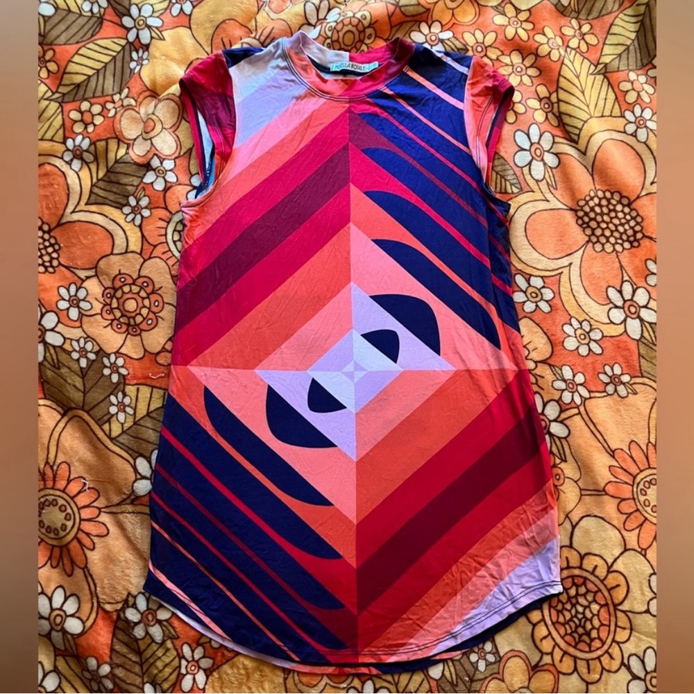 Novella Royale Goldie Mini Red Geo Dress retro